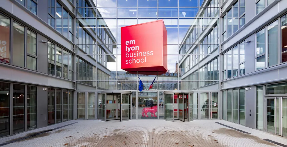 emlyon
