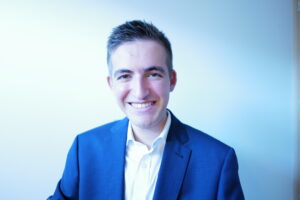 La vie d'étudiant de Maxence Harlaut, à l'ESSEC en situation de handicap