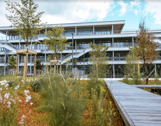 emlyon