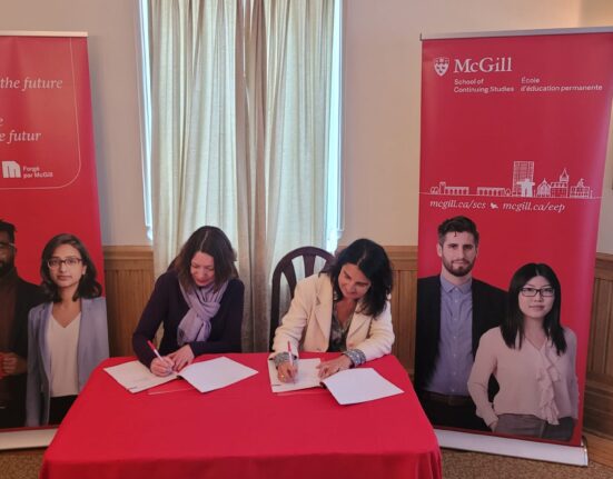 signature accords NEOMA et McGill